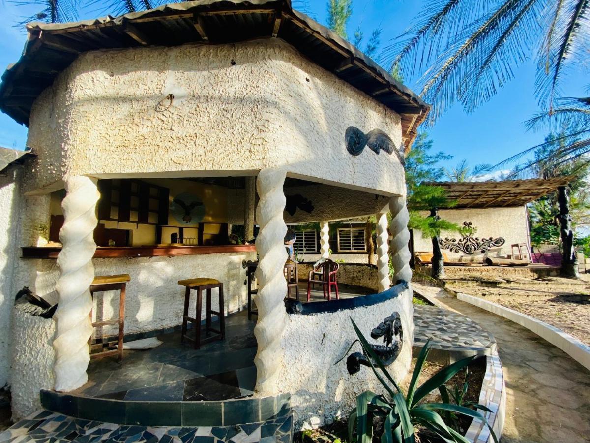 Jungle Beach Resort Sanyang エクステリア 写真