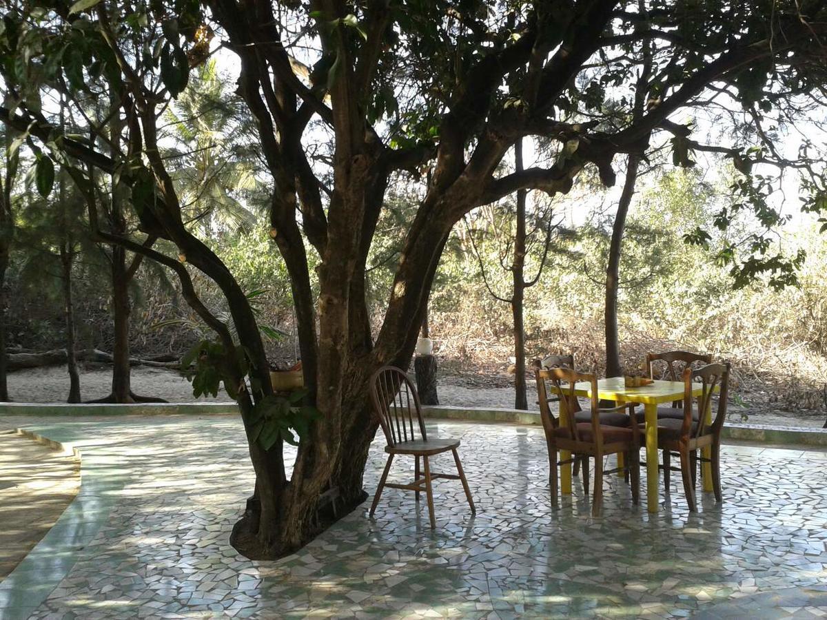 Jungle Beach Resort Sanyang エクステリア 写真
